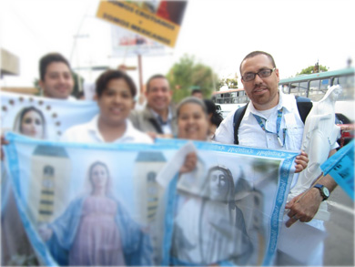 Salvador 4 apostolado